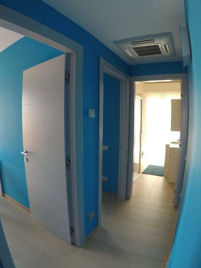 Levante Appartamento di pregio, terrazza e vista panoramica sul mare e la città Viareggio Esterno foto